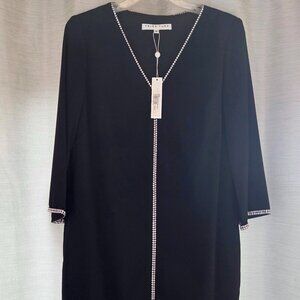💎 NWT Trina Turk "Round Midnight" Dress — Size 4 💎